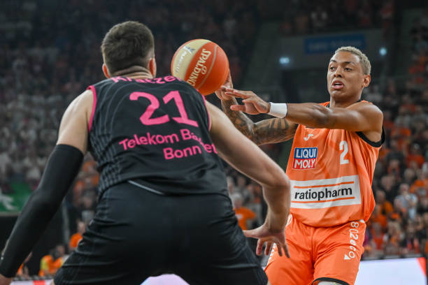 时从容不迫 时从容不迫