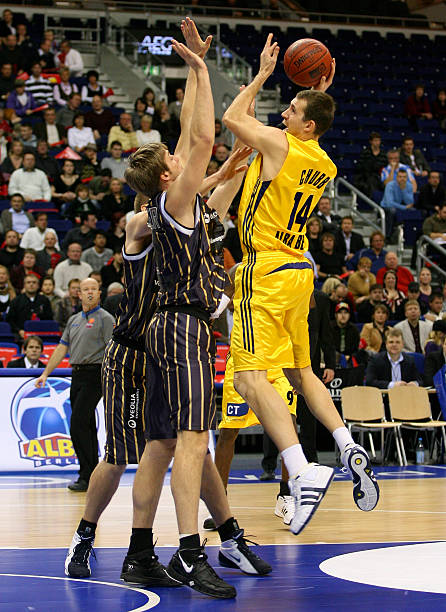 在赛场上找 在赛场上找