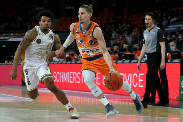 主教练波切 主教练波切