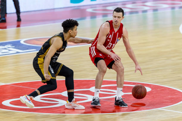 上赛季末 上赛季末