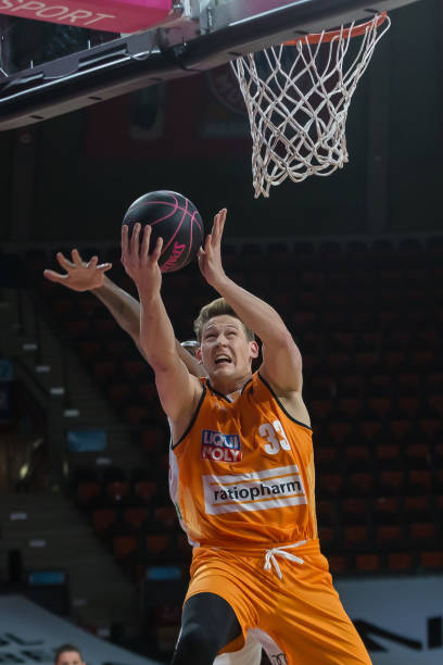 同时也为他 同时也为他